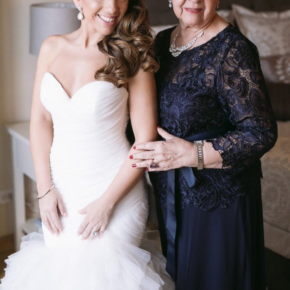 Fishtail Wedding Gown - Picture 2 of 6